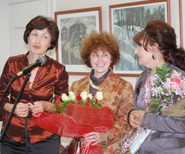 Поздравляют И.Н. Троянова и И.П. Кадочникова